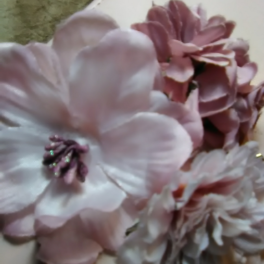 Flower clips